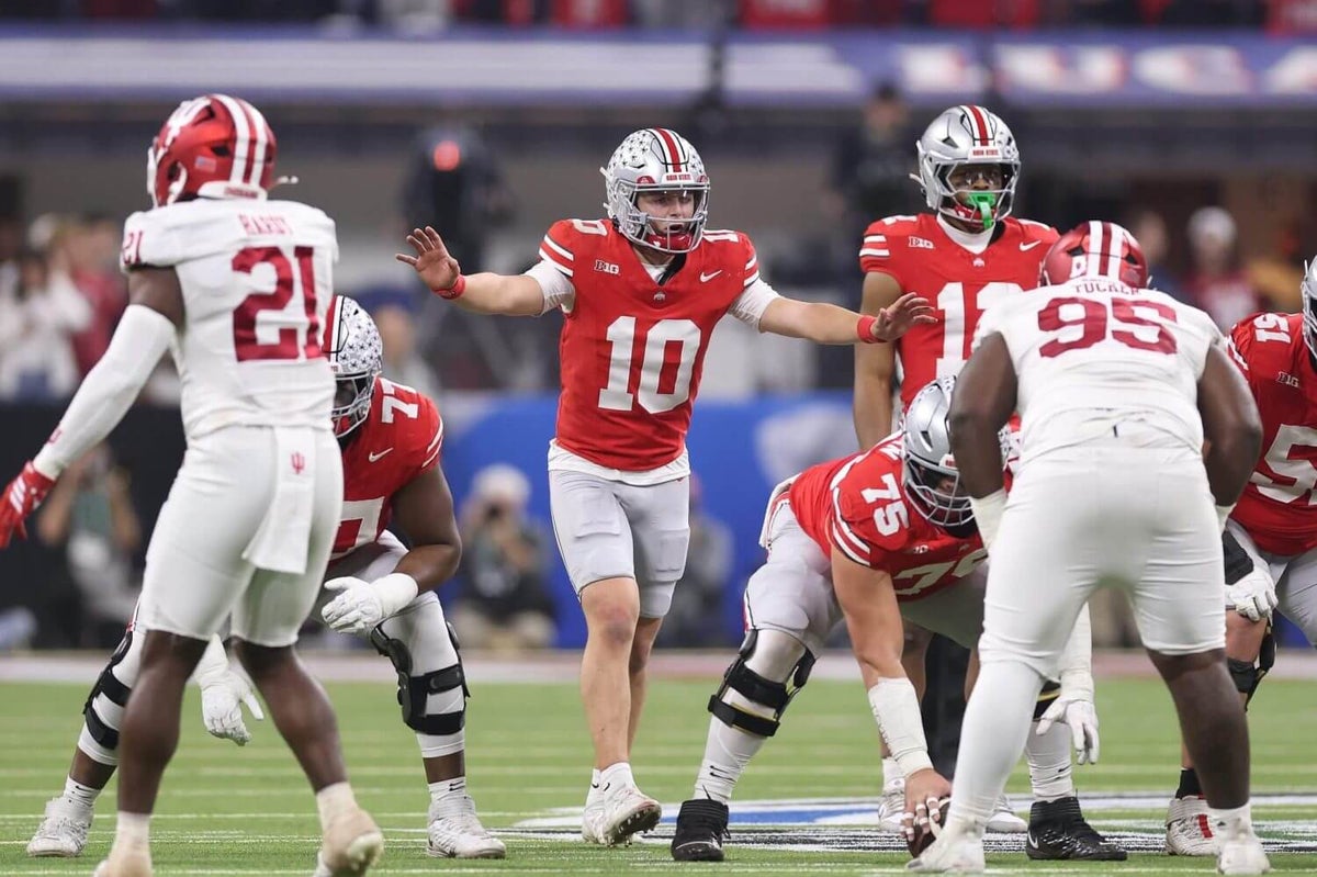 Ohio State dan Oregon Pimpin Poll Pra-Musim Sepak Bola Kampus